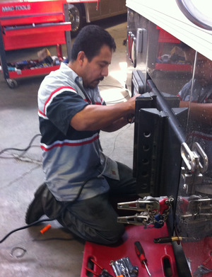 Miguel installs a custom tow system | San Jose, CA and the Bay Area, CA | Leale's